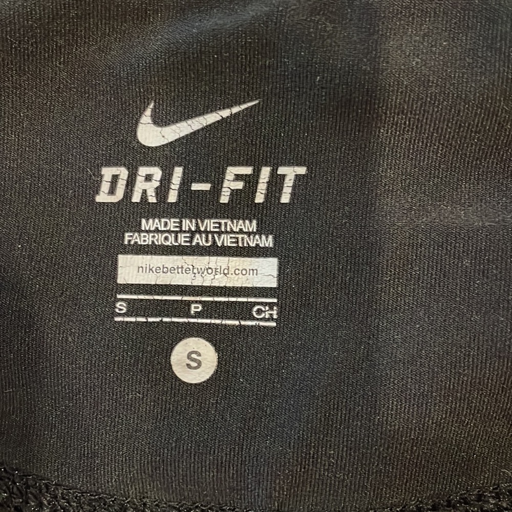 NIKE DRY FIT WIDE CAPRI WORKOUT PANTS ❤️ - Picture 2 of 3